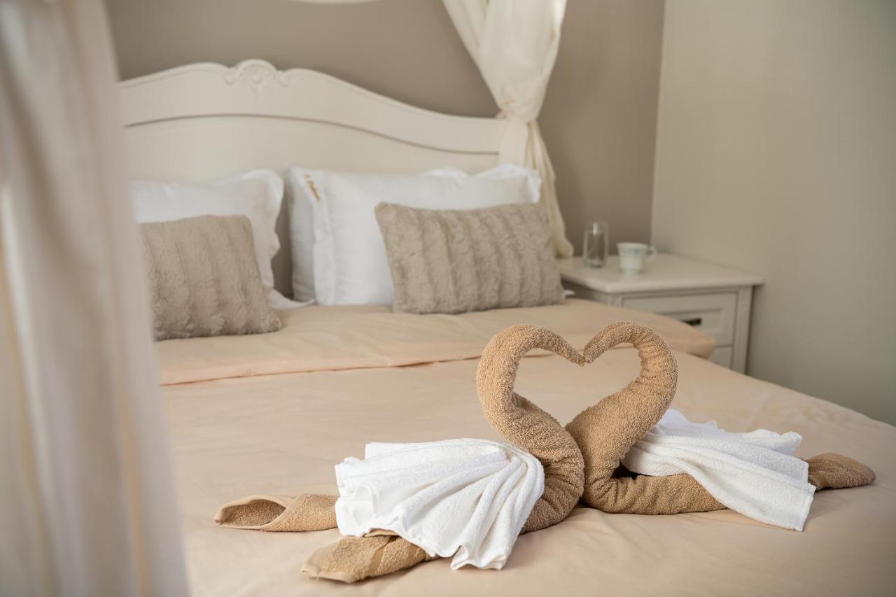 Chrisselen Palazzo Colombo Apartment Chania  ภายนอก รูปภาพ